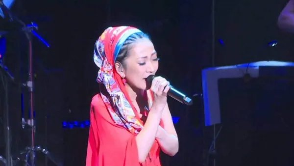 米希亚刚上《歌手》就获第一,她是有多厉害呢?