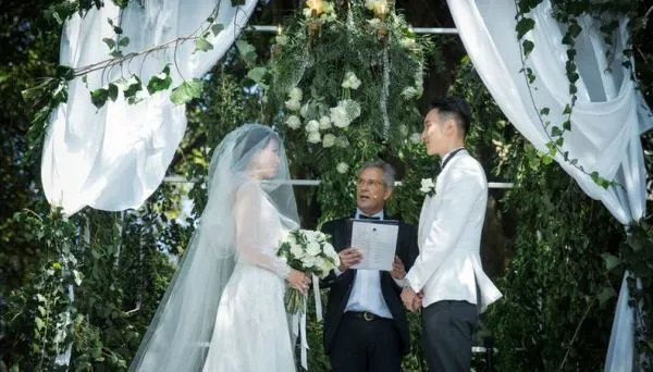 萧亚轩前男友王阳明现在结婚了吗?老婆是谁?