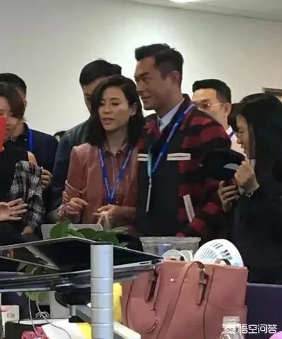 古天乐深夜发文:“我刚刚订婚,晚安”,古天乐和谁订婚了?是宣萱吗?