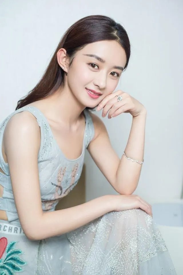 赵丽颖在时尚圈的地位怎么样?