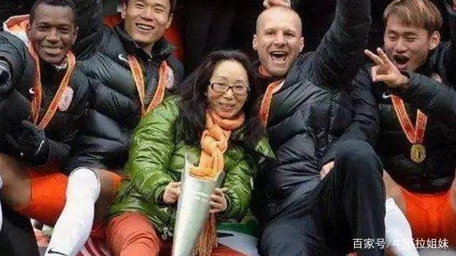 黑龙江女首富,95亿身家惨被离婚,离婚的奇葩原因你知道吗?