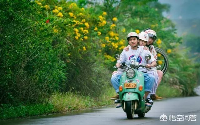 如何看待彭昱畅在《小小的愿望》解约风波中的表现?