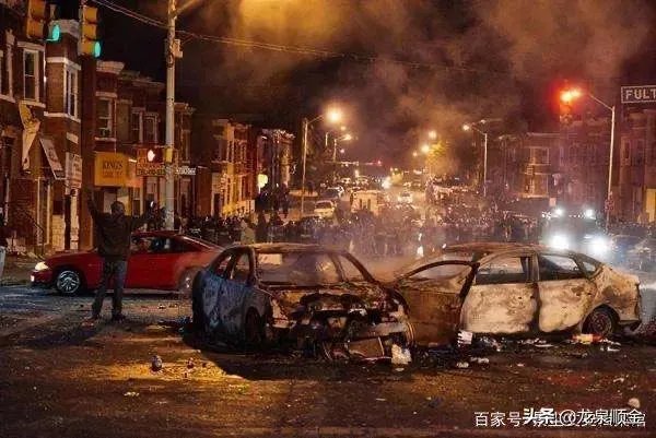 广场舞跳到了纽约时代广场,是怎样的体验?