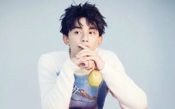 张杰的身材肌肉练得也太好了,娱乐圈还有哪些身材管理极好的男明星?