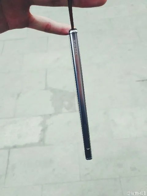 xperia z5p边框是什么材质