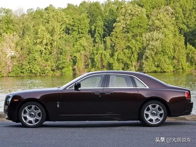 如果买一辆二手的劳斯莱斯在三线城市跑婚车,多久能回本?
