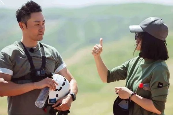 《再见爱人》中章贺和郭柯宇结婚十年，为什么从来没有单独旅行过？