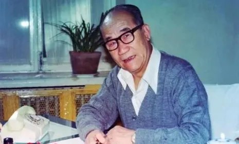 侯宝林与马三立相比如何呢?
