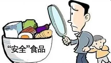 对于厨师向炒菜锅吐口水这件事你怎么看?