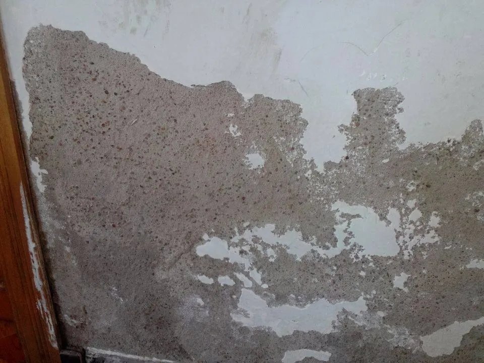 墙掉灰严重怎么处理