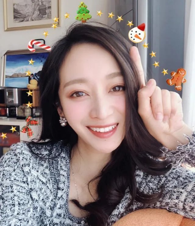 王治郅妻子照片?
