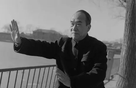 侯宝林与马三立相比如何呢?