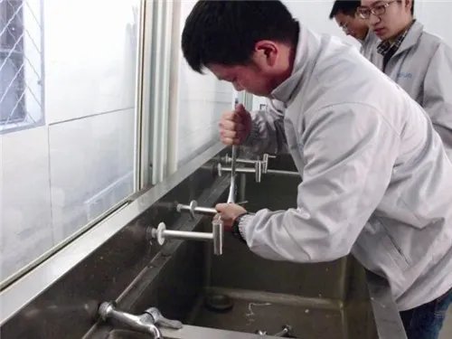 如何换水龙头 水龙头保养3个技巧