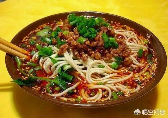 在县城开做什么生意能一年赚三十万