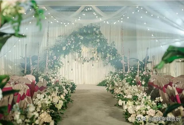 婚礼上新娘出场适合弹什么钢琴曲?