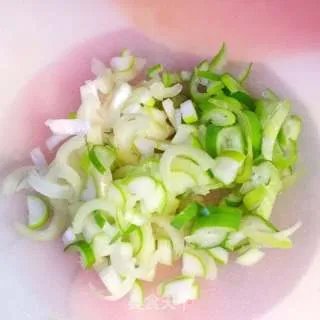 五花肉酱汤