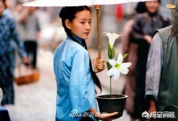 和董洁相比，新版冷清秋北影校花的颜值你觉得怎么样？