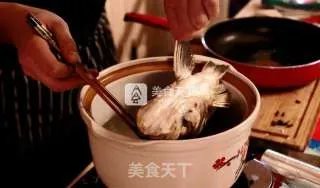 鱼头酸菜煲