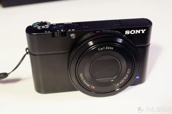 卡片or微单?Sony 索尼 RX100 一代开箱与 NEX-5T 简单对比