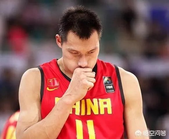 当年在天津世锦赛上,哈达迪为什么会做“摊手”动作侮辱易建联?当时发生了什么事?