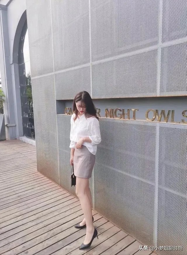 大胸妹怎么穿衣服？