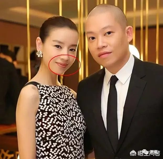 和董洁相比，新版冷清秋北影校花的颜值你觉得怎么样？