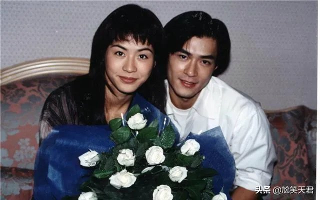 古天乐深夜发文:“我刚刚订婚,晚安”,古天乐和谁订婚了?是宣萱吗?