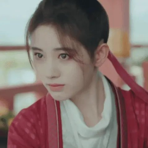 女扮男装唐嫣、鞠婧祎被吐槽, 哪些女星让人惊艳?