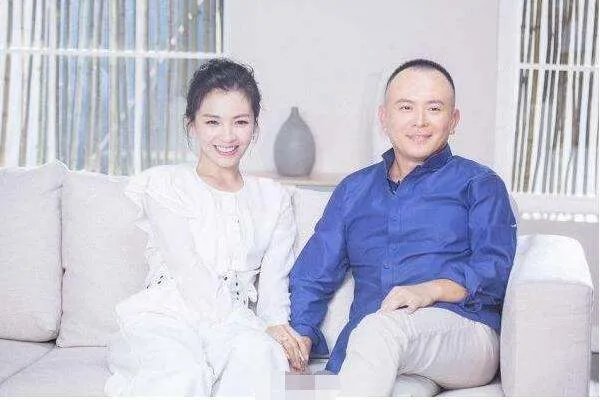 刘涛晒给王珂剃头照辟谣,为什么说刘涛夫妇是患难与共的夫妻?