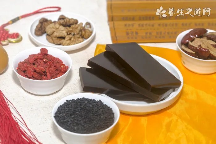 梵蜜琳贵妇膏能祛斑吗 梵蜜琳贵妇膏可以收缩毛孔吗