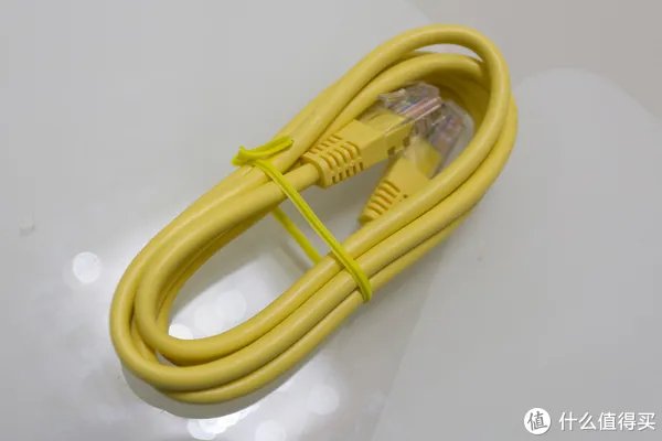 免布线畅享自由:华为4G路由2 全4G无线路由 拆解测评