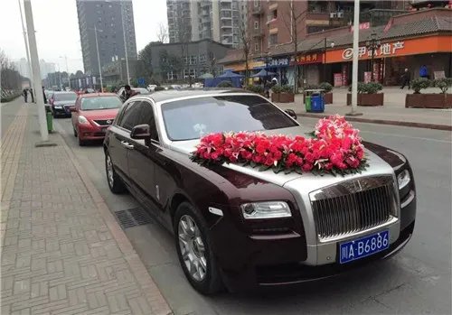 成都婚车车主报价 常见婚车性能简介