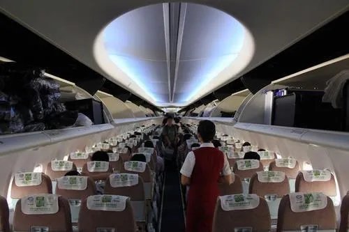 空客320L是不是靠窗？