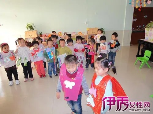 盘点儿童废物利用服装秀图片