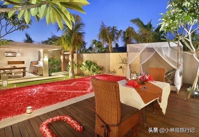 问巴厘岛当地有哪些好的酒店和度假村?