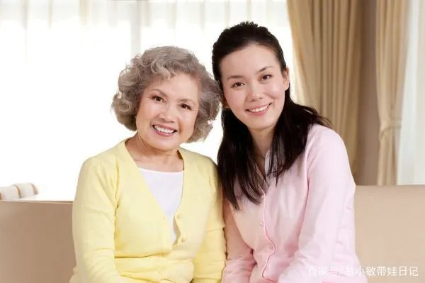 同居3年，我去见准公婆，婆婆给了见面礼，吃完饭我就报了警，我错了吗？
