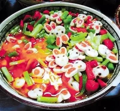 为什么大学食堂会出一些很怪的菜？