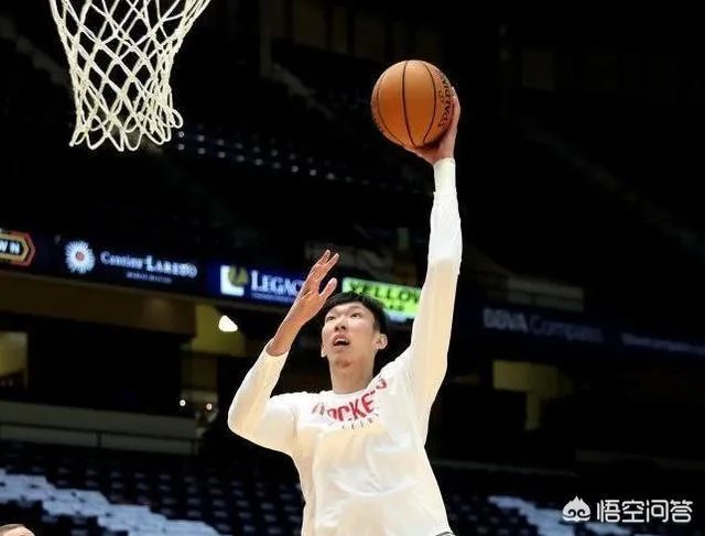 火箭小将再现踮脚扣篮，首秀10分钟各数据“碾压”周琦，周琦能竞争过他吗？