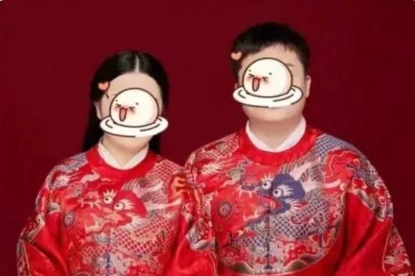 无锡一对新人用汉服照登记结婚被拒,你认为能不能穿汉服登记结婚?