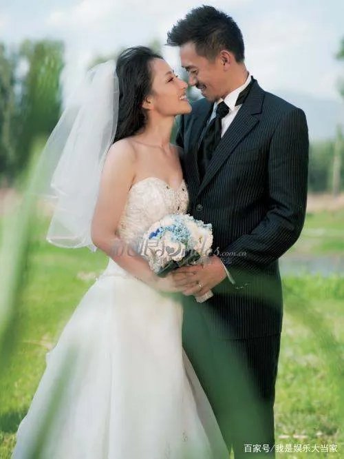 王学兵的现任妻子是第几任?之前的妻子都是为什么离婚的?