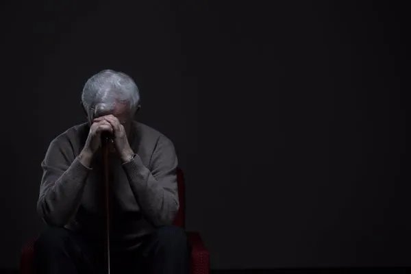 老人临终前大便白色,还能活几天