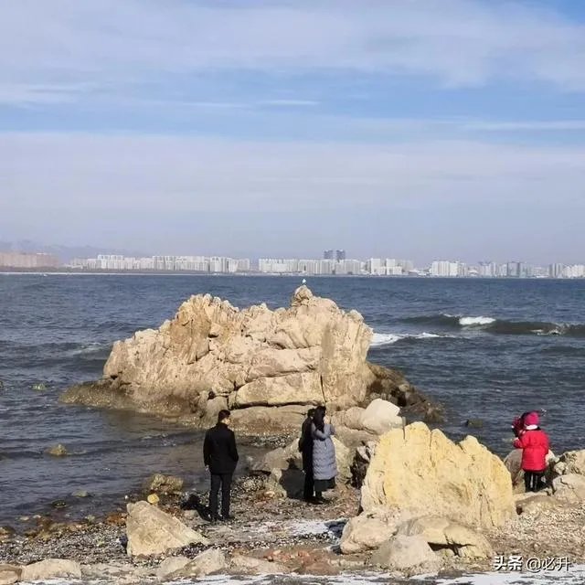 世界疫情当前，美国是最严重的国家，需不需要加油？