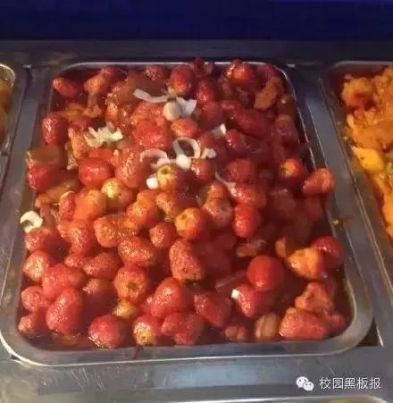 为什么大学食堂会出一些很怪的菜？