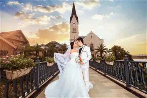 惠州婚纱摄影排名 惠州拍婚纱照一般多少钱