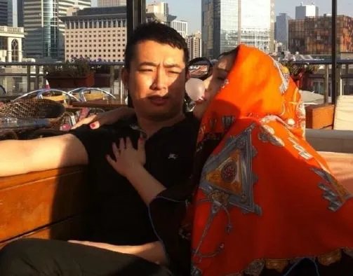 葛天前男友张睿照片流出 为气马月晒床照