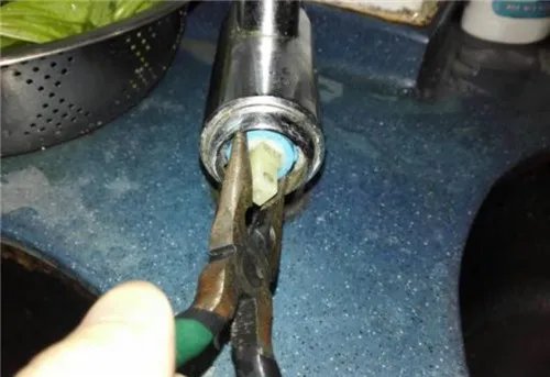 如何换水龙头 水龙头保养3个技巧