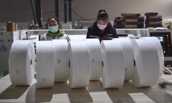 口罩熔喷布价格暴跌95%,如今一吨熔喷布多少钱?