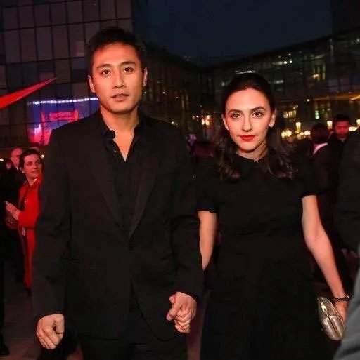 刘烨混血儿女近照曝光，诺一霓娜差别太大了吗？