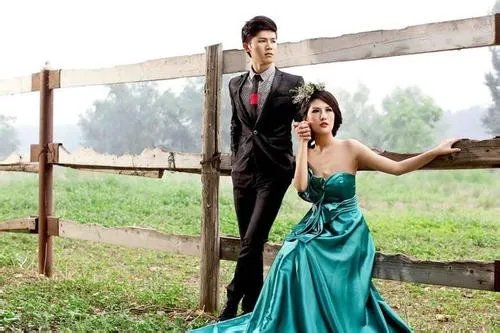 拍一套婚纱照价格多少 怎样选择自己满意的婚纱影楼