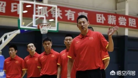 作为前八一队球员,中国男篮主教练的李楠是什么级别?工资待遇如何?